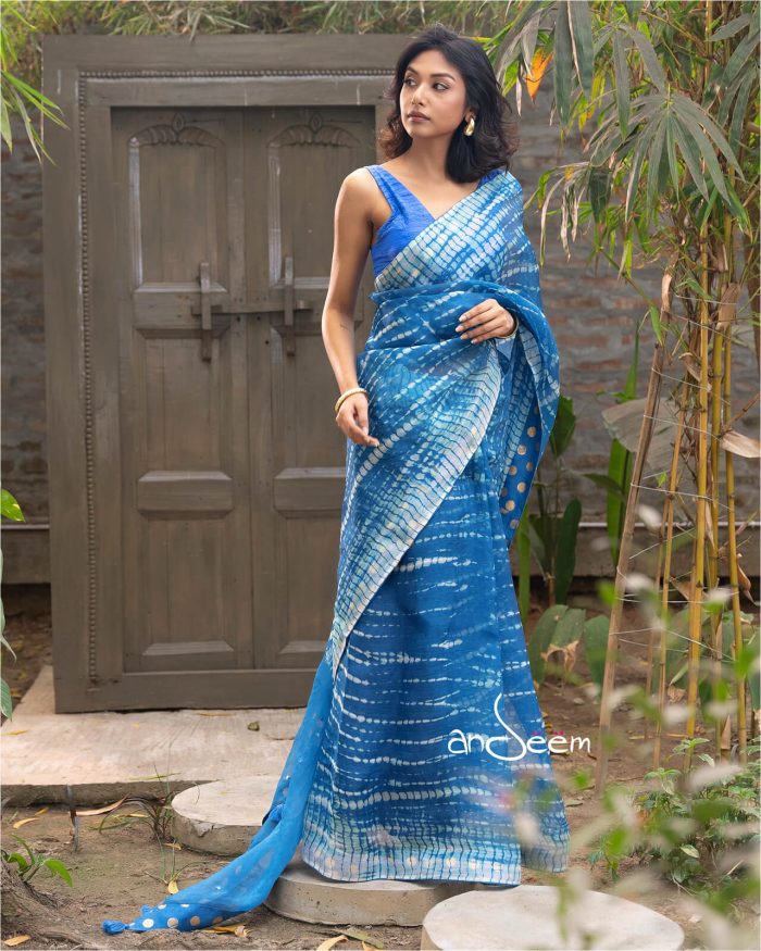 Blue Muslin Saree with Karchupi - Image 1