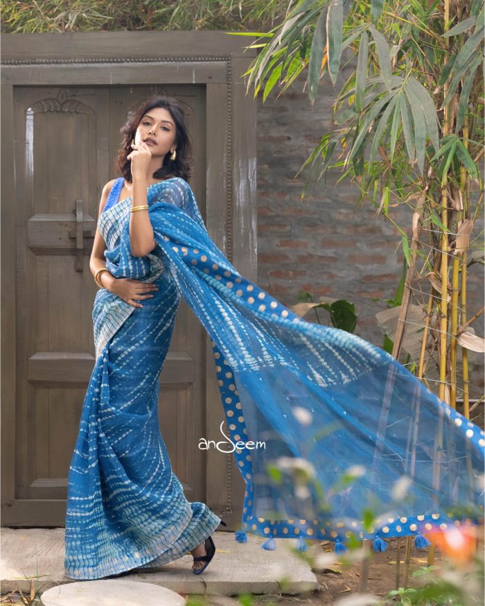 Blue Muslin Saree with Karchupi - Image 5