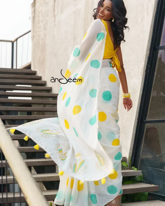 Polka Dotted Cotton Saree - Turquoise And Yellow - Image 2